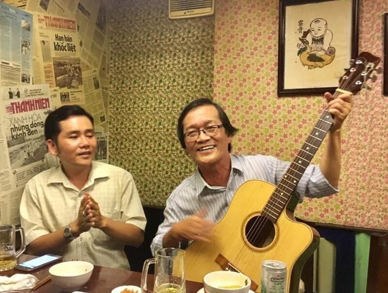 Tác giả bài thơ 'Bụi phấn' qua đời