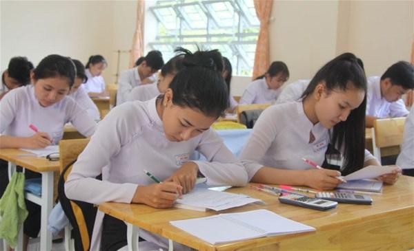 Điểm tổng kết cả năm lớp 12: Điểm trung bình 7 phẩy vẫn có thể trượt tốt nghiệp?