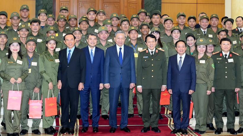 Chỗ dựa của chính quyền và nhân dân trong sự nghiệp bảo vệ an ninh, trật tự ở cơ sở | Báo Lai Châu điện tử