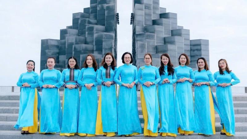 Phụ nữ cả nước hưởng ứng "Tuần lễ Áo dài"