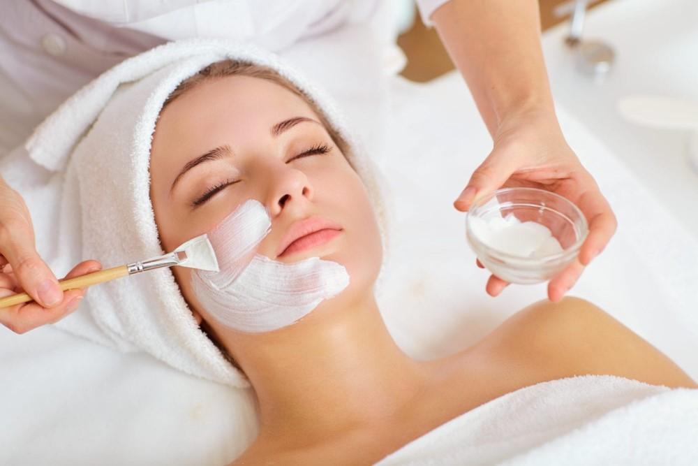 NÊN HỌC NGHỀ MAKEUP HAY SPA TRONG XU HƯỚNG HIỆN NAY