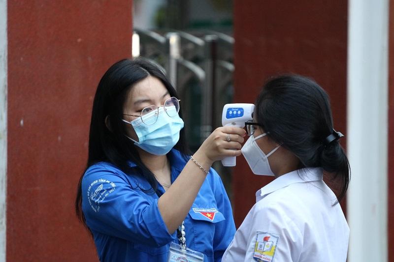 Thi tốt nghiệp THPT 2021: Đề thi và đáp án môn Ngữ văn