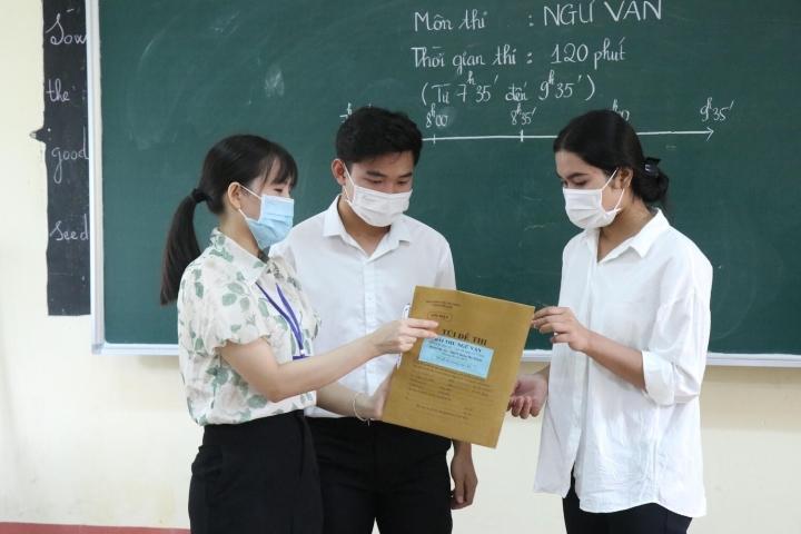 Làm lộ đề thi tốt nghiệp THPT có thể bị xử lý thế nào?