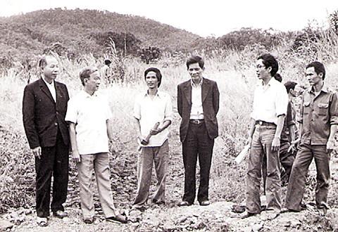 TỐ HỮU - “ÔNG HOÀNG” CỦA THƠ TÌNH YÊU LÃNG MẠN CÁCH MẠNG