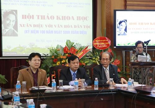 Xuân Diệu và những bài thơ ngoài tình yêu đôi lứa